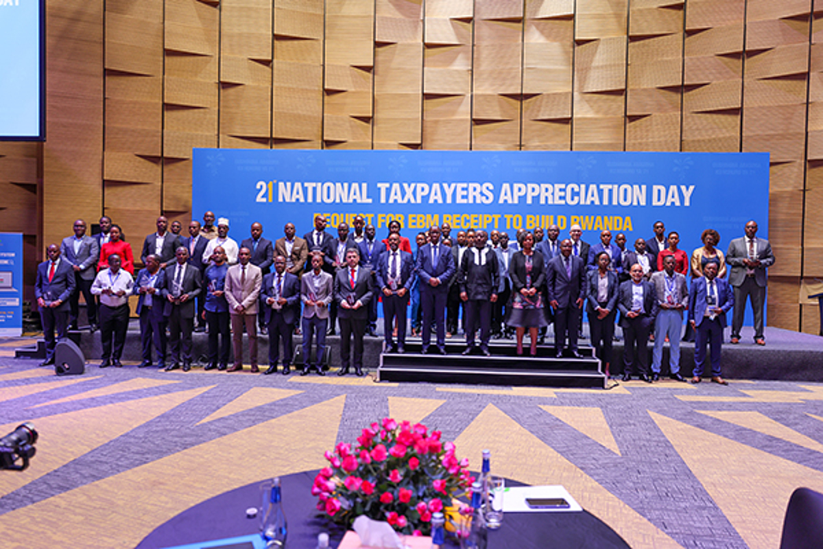 Guverinoma yashimiye abasora babaye indashyikirwa mu mwaka wa 2022/2023