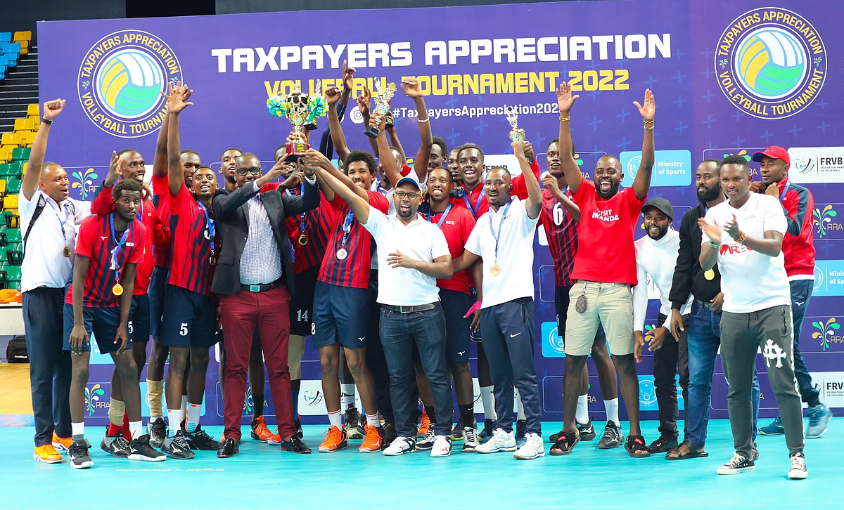 REG VC mu bagabo na APR VC mu bagore begukanye irushanwa ryo gushimira abasora