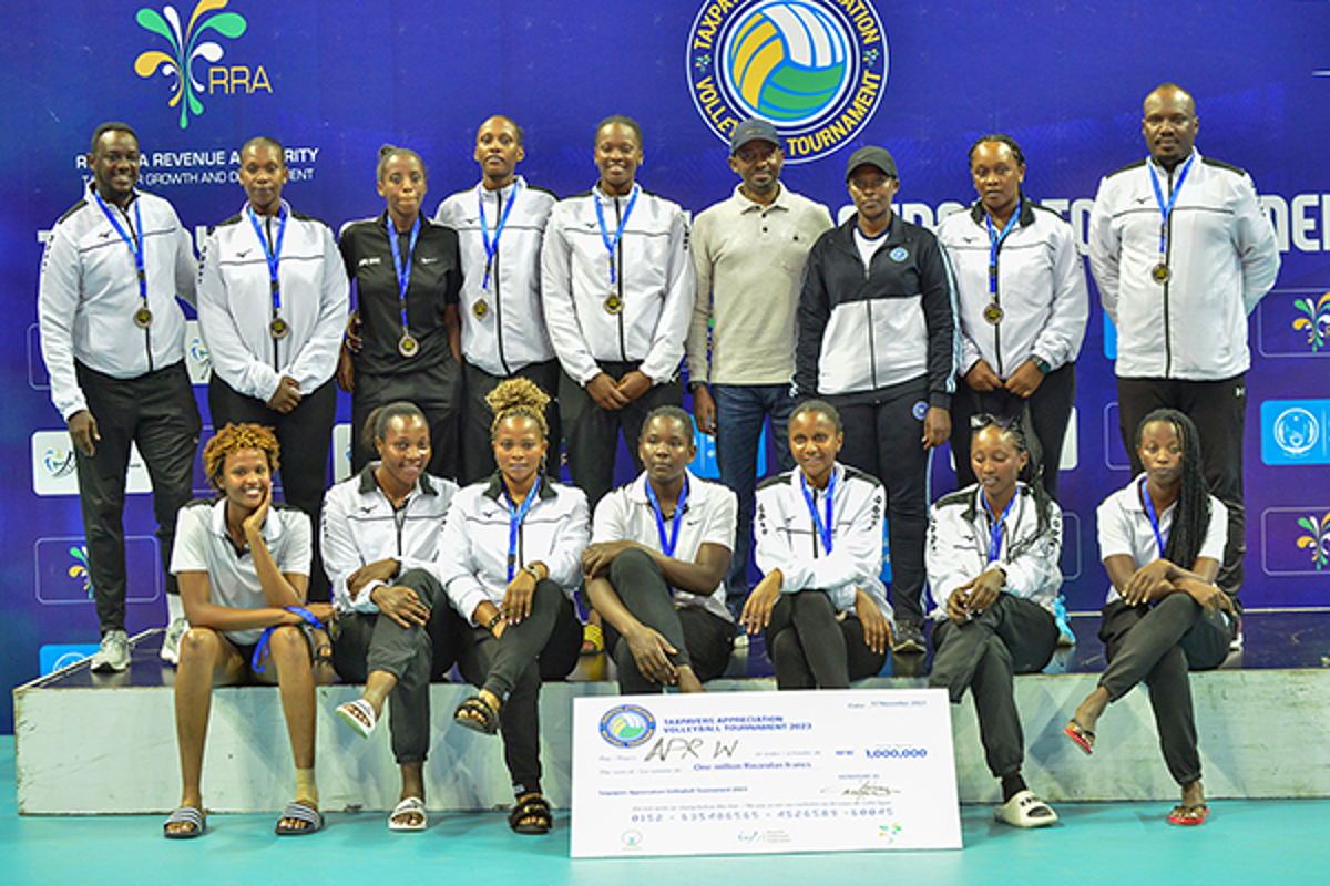 APR VC na Police WVC zegukanye irushanwa rya Volleyball ryo Gushimira Abasora