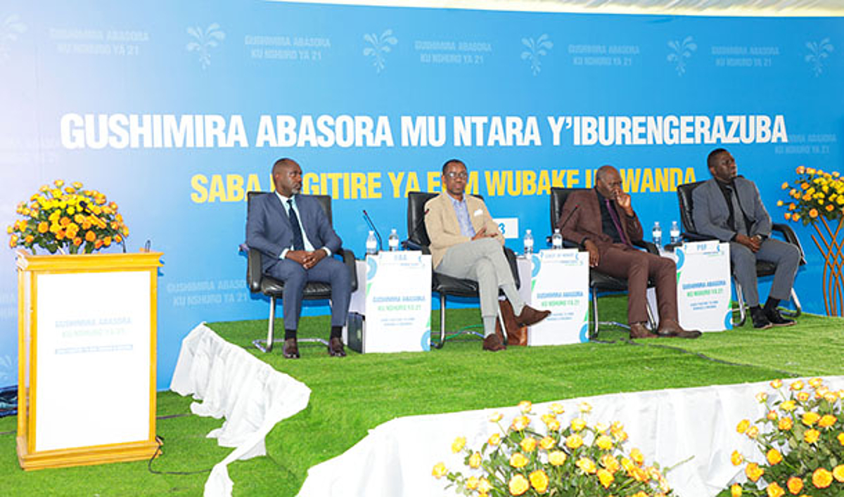 RRA yashimiye abasora bahize abandi mu Burengerazuba