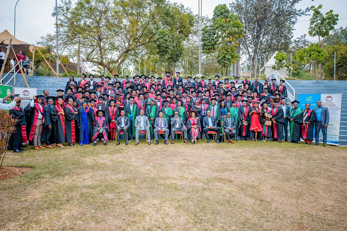 RRA yasabye abunganira abasora muri gasutamo no mu gutwara ibicuruzwa  kuba abanyamwuga
