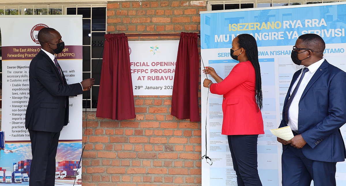 RRA yatangije amasomo ku bunganira abasora muri za gasutamo